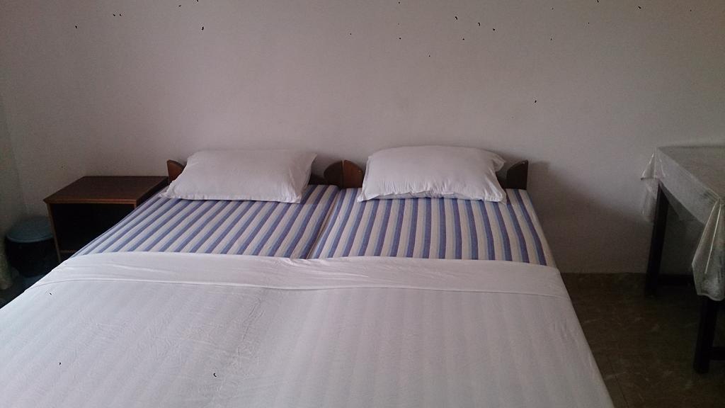 Domingos Guest House Baga Cameră foto