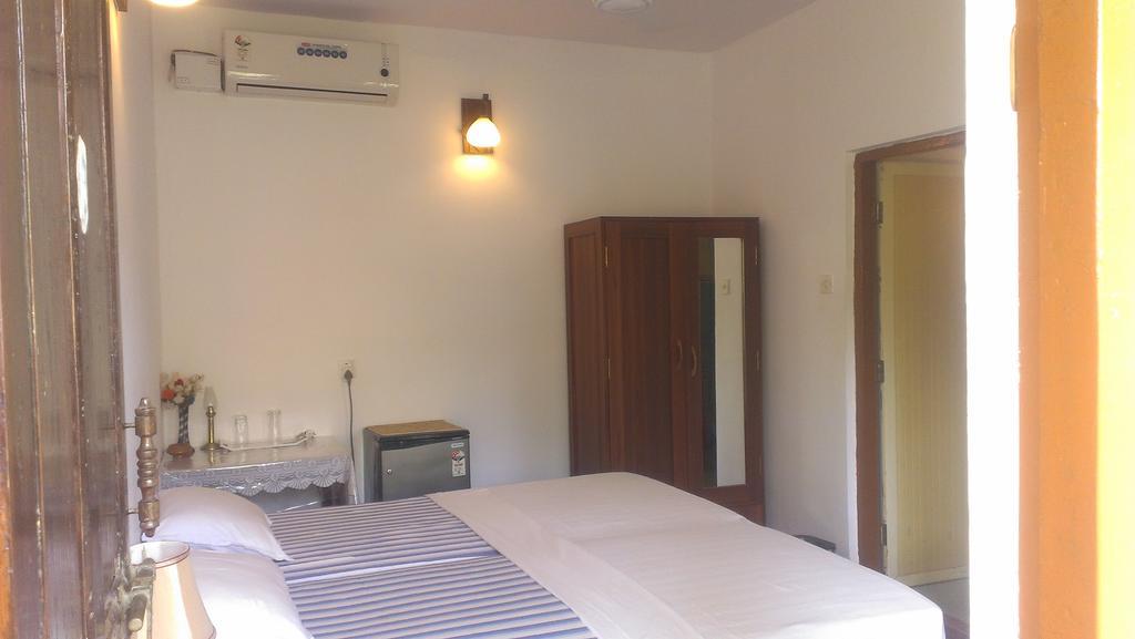 Domingos Guest House Baga Exterior foto